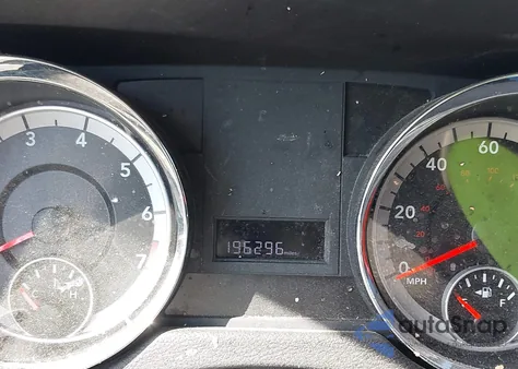 2011 Dodge Grand Caravan Express z USA, uszkodzony, nr VIN 2D4RN4DG4BR688507